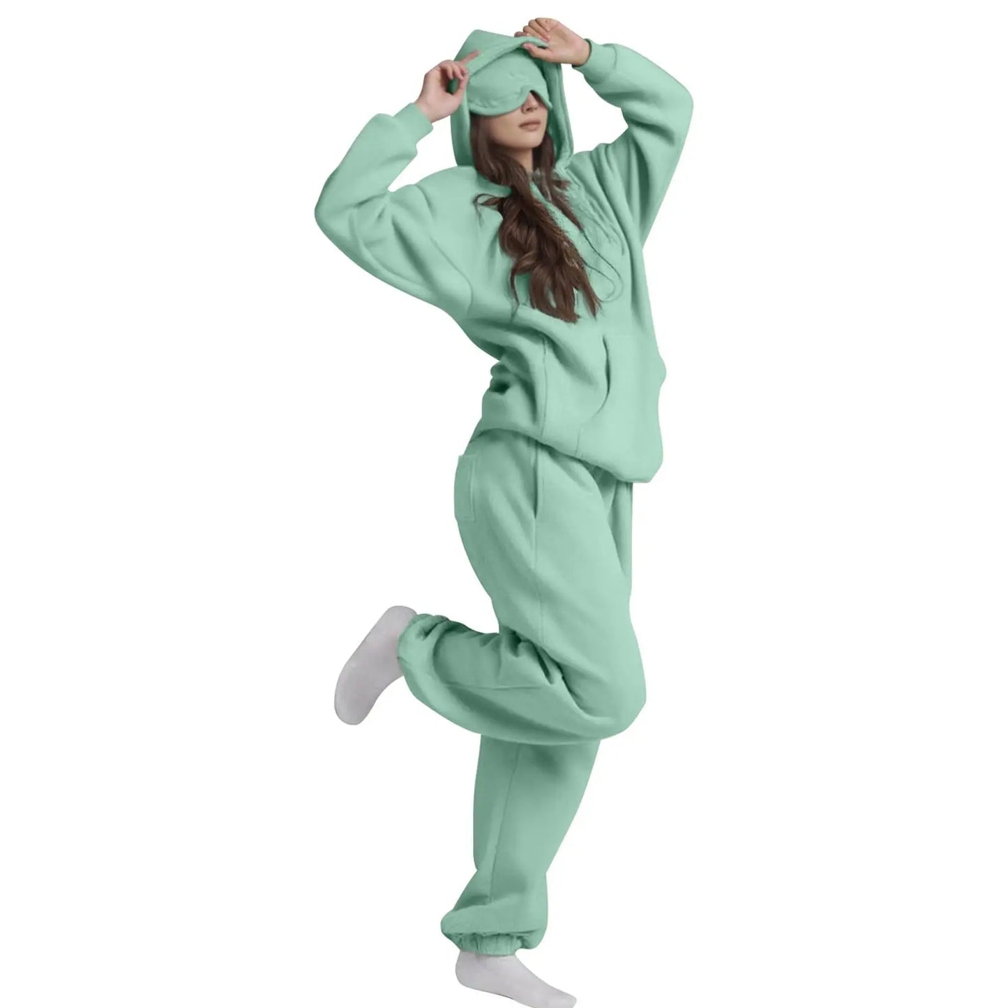 AeroHood™ Travel Pullover