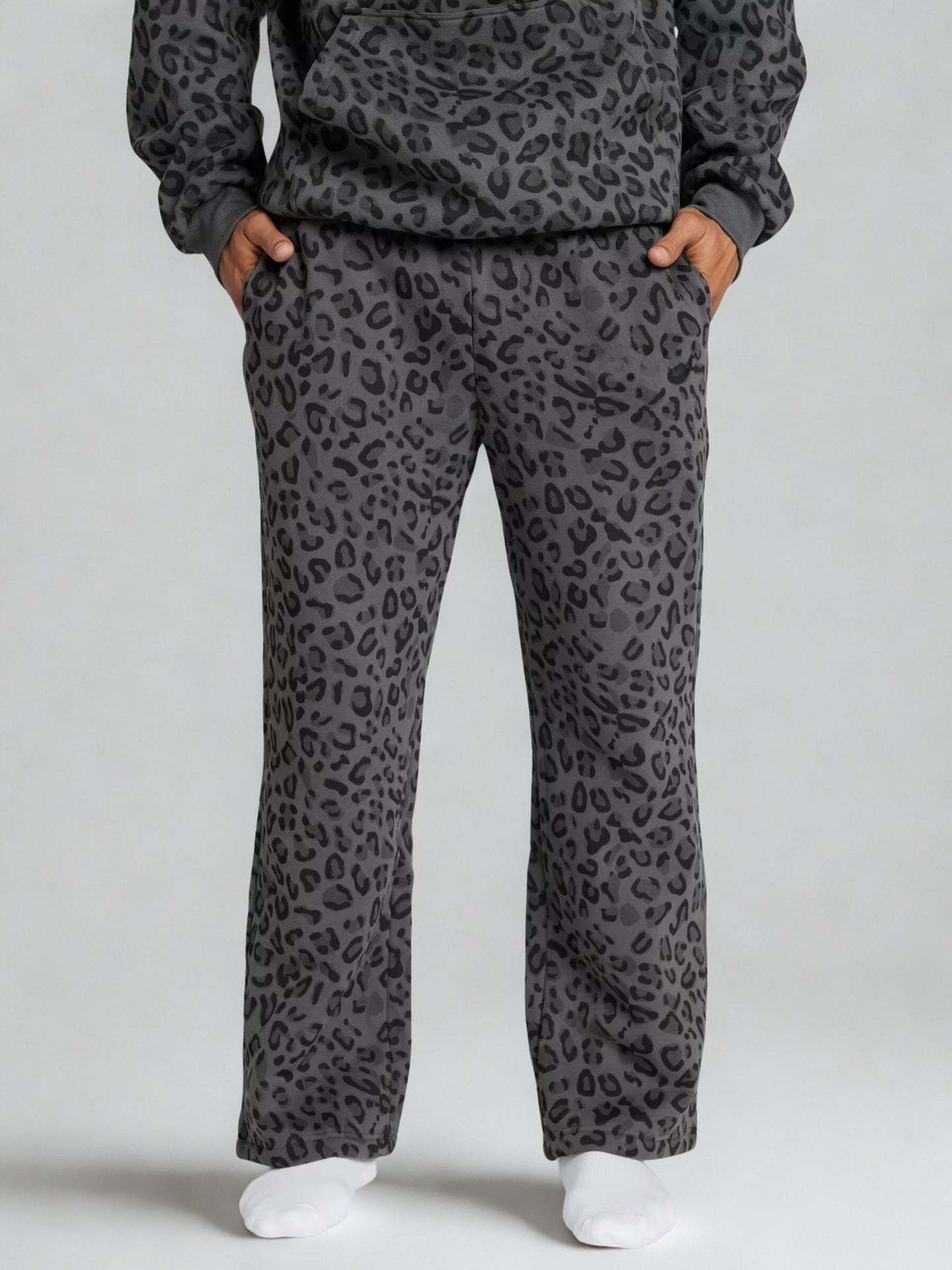 UrbanCamo Hoodie™ — Premium Comfort Meets Urban Style