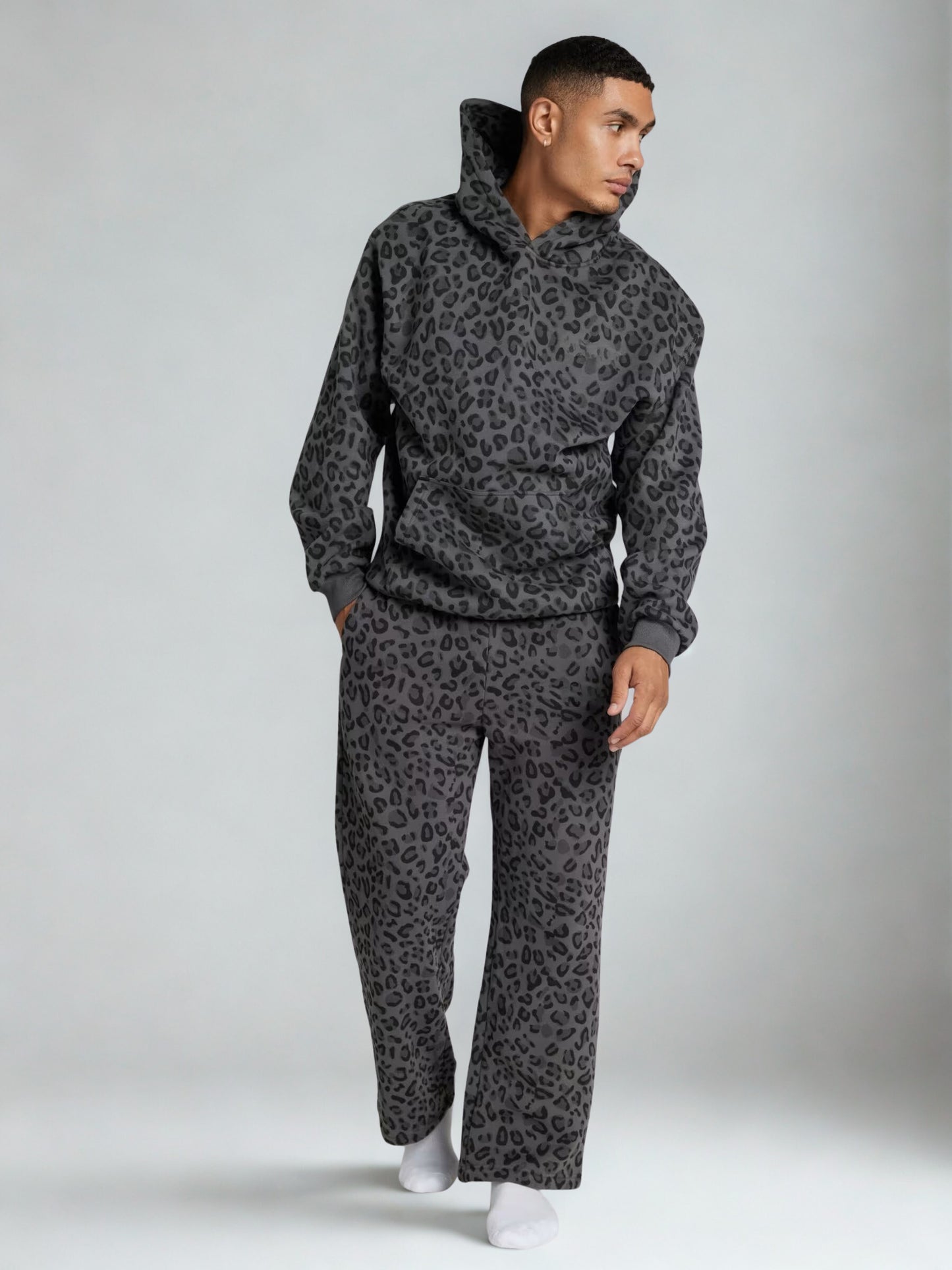 UrbanCamo Hoodie™ — Premium Comfort Meets Urban Style