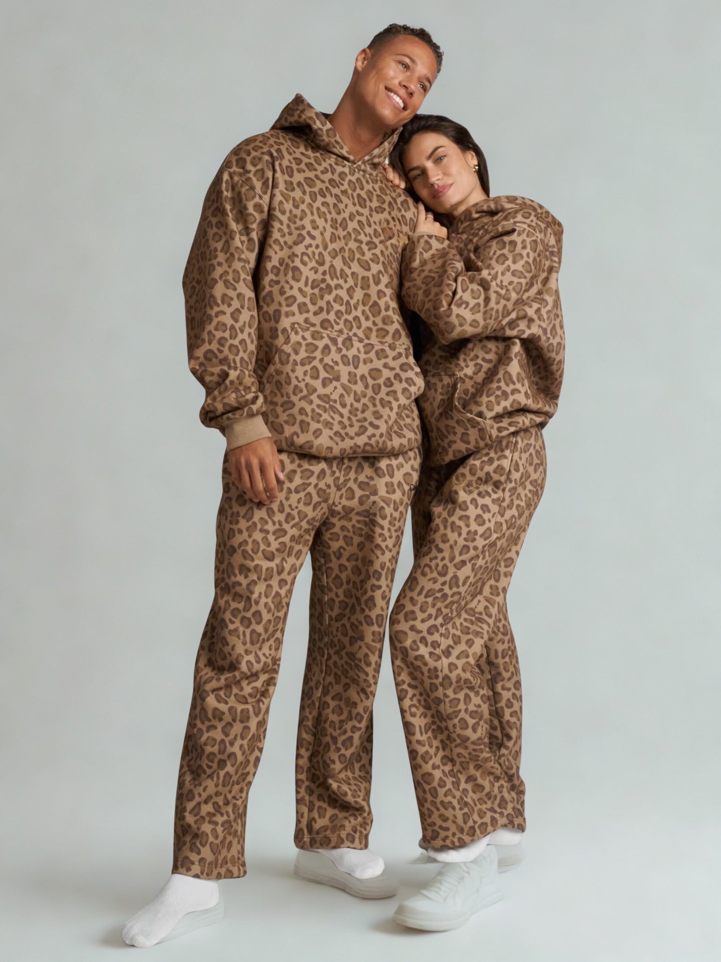 UrbanCamo Hoodie™ — Premium Comfort Meets Urban Style