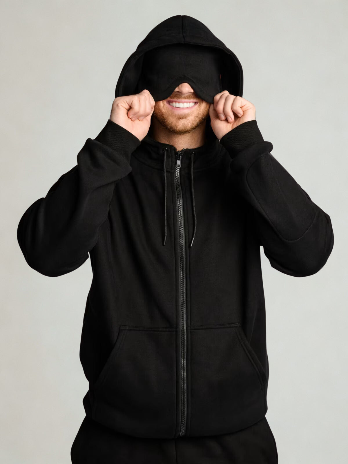 AeroHood™ Travel Pullover