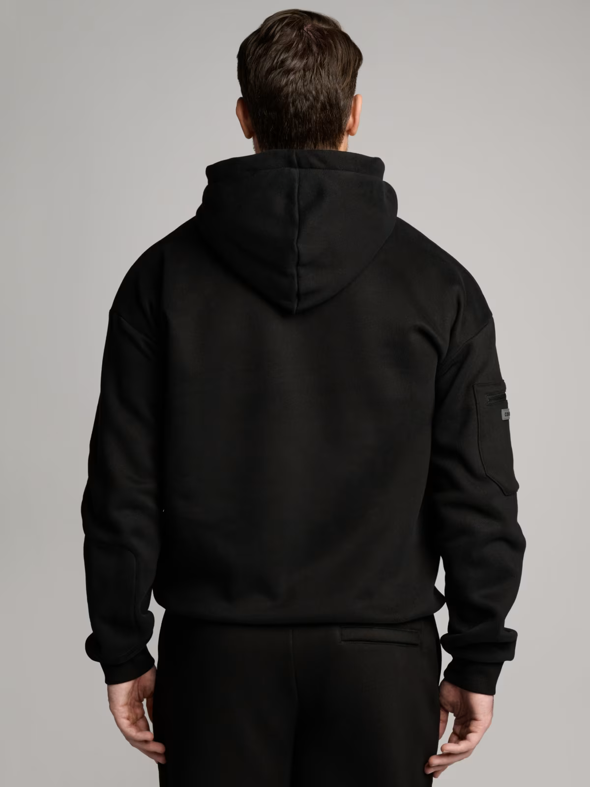 AeroHood™ Travel Pullover