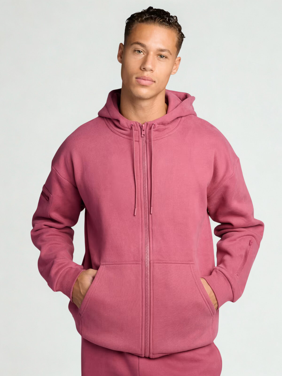 AeroHood™ Travel Pullover